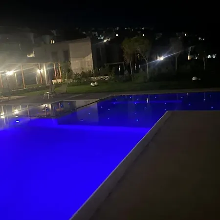 别墅 Duplex In Bitez Opposite Aktur Near The Sea *