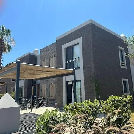 Duplex In Bitez Opposite Aktur Near The Sea *