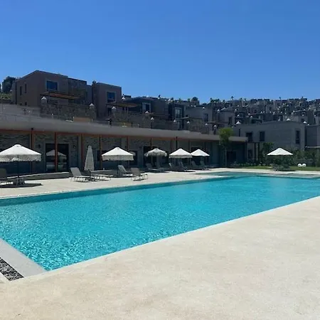 Duplex In Bitez Opposite Aktur Near The Sea Villa *