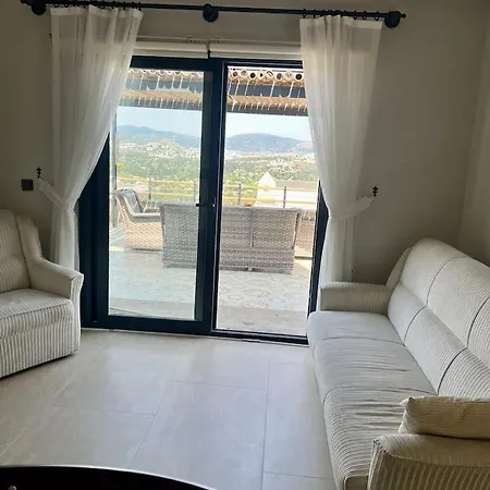 Duplex In Bitez Opposite Aktur Near The Sea 别墅 *