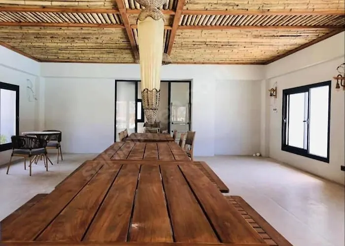 Villa Duplex In Bitez Opposite Aktur Near The Sea *