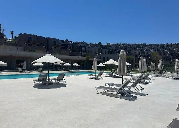 Duplex In Bitez Opposite Aktur Near The Sea