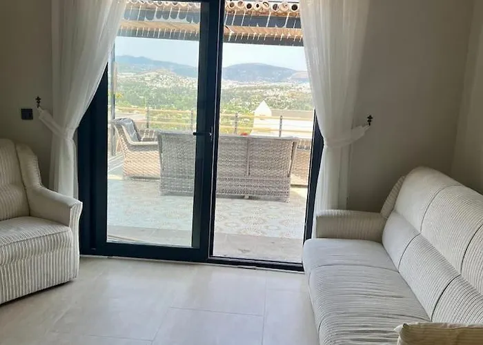 Duplex In Bitez Opposite Aktur Near The Sea فيلة *